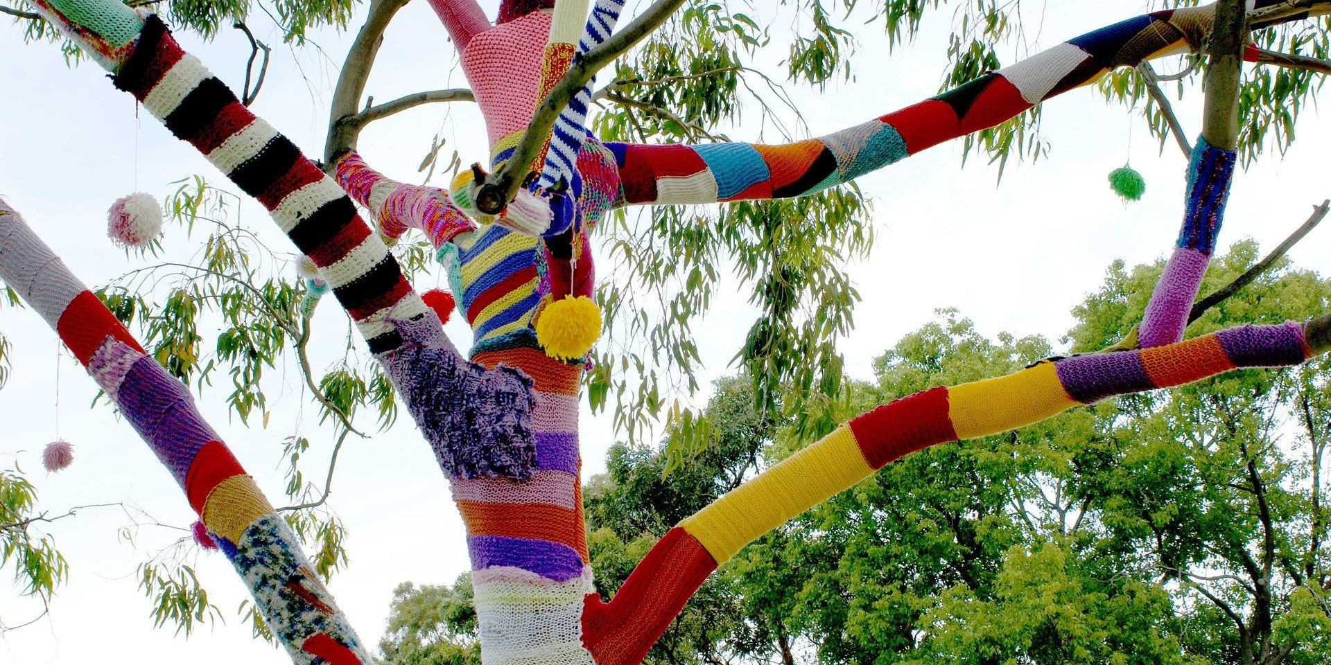 Your Guide to Yarnbombing and How to Make Your Yarnbombing Environmentally Friendly - KnitPal