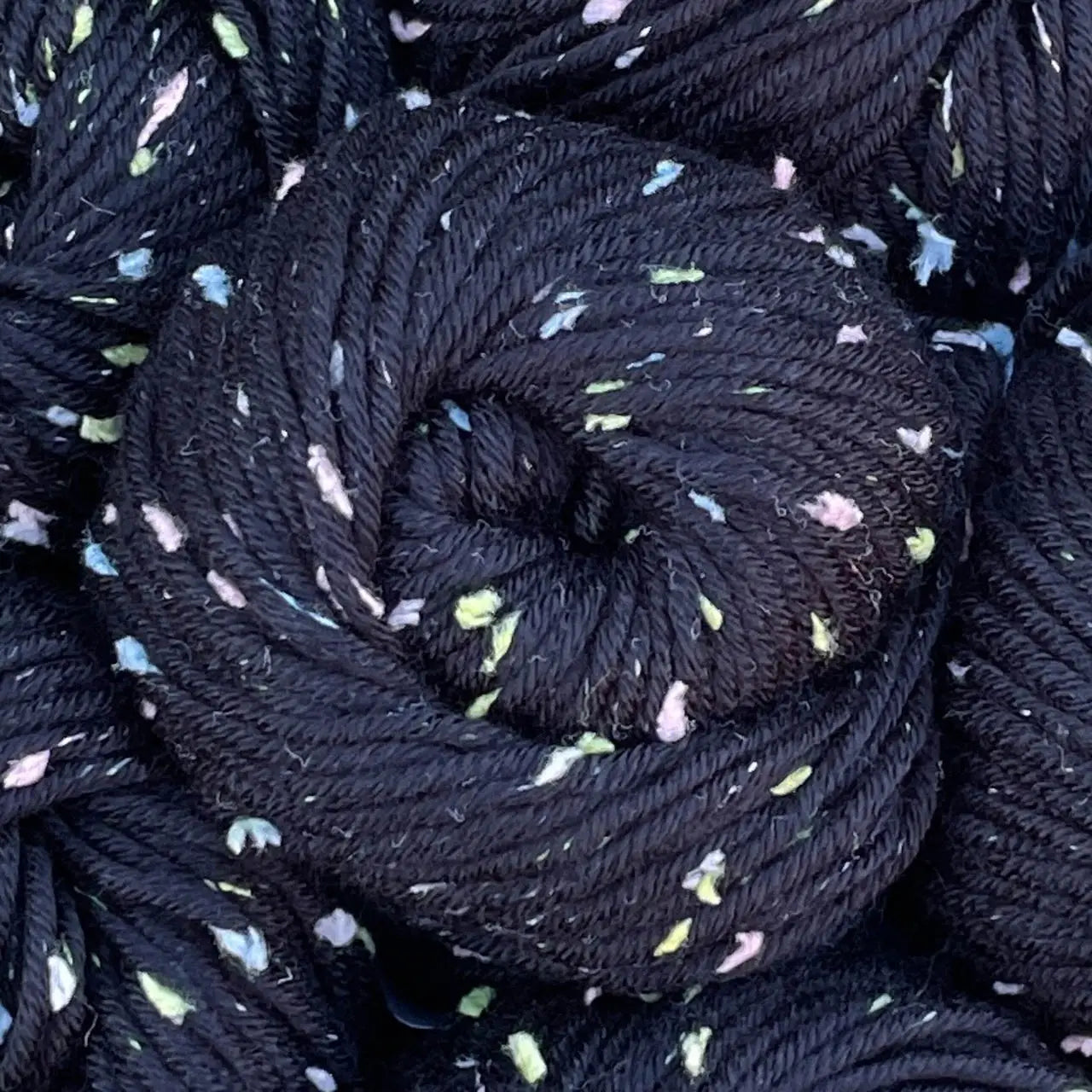 Tweed Twinkles - Raven Black